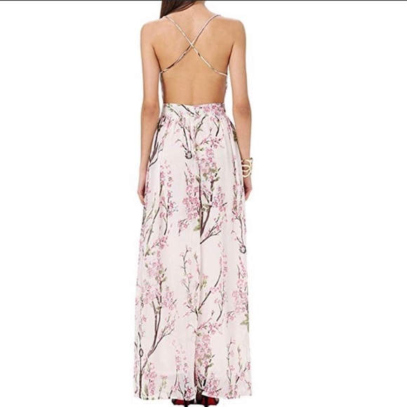 Backless Floral Blush Boutique Maxi Dress NEW - Picture 2 of 3